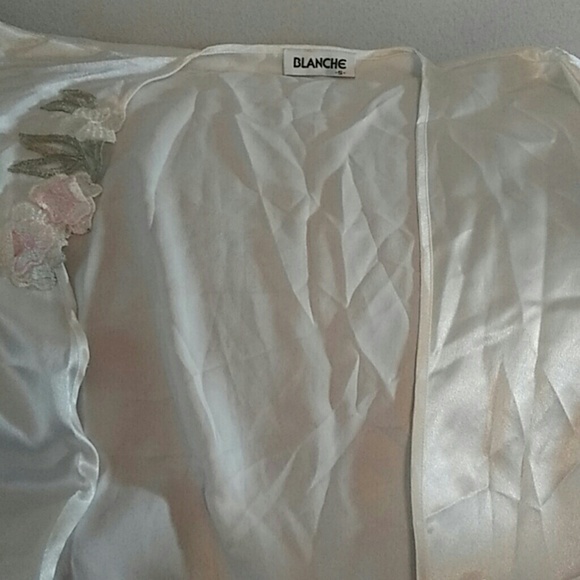 Silk Robe - Picture 1 of 3